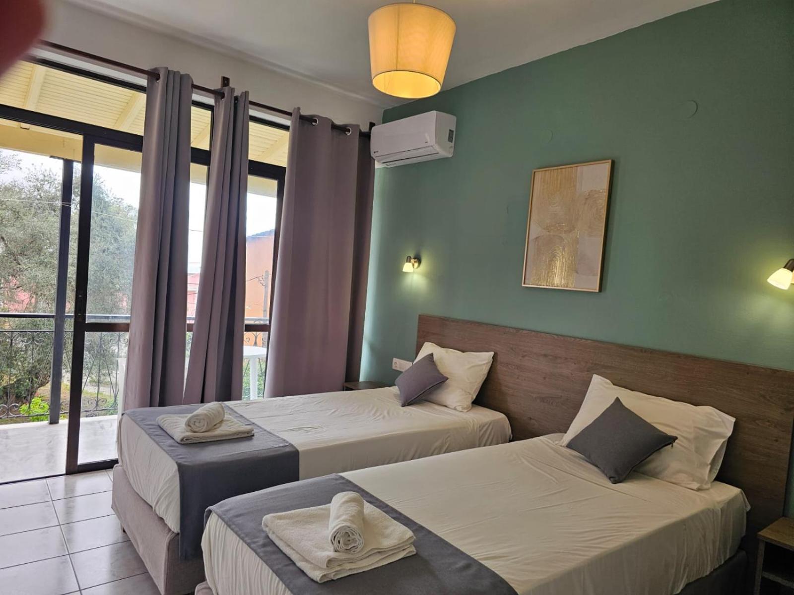 Gardelis Gardens Benitses (Corfu) Quarto foto