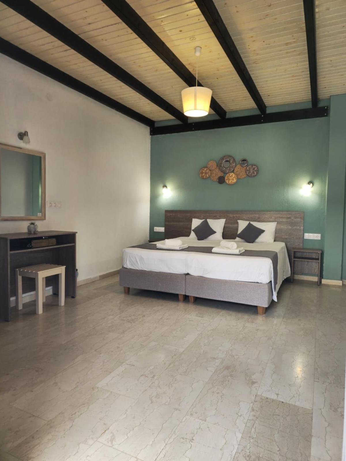 Gardelis Gardens Benitses (Corfu) Quarto foto