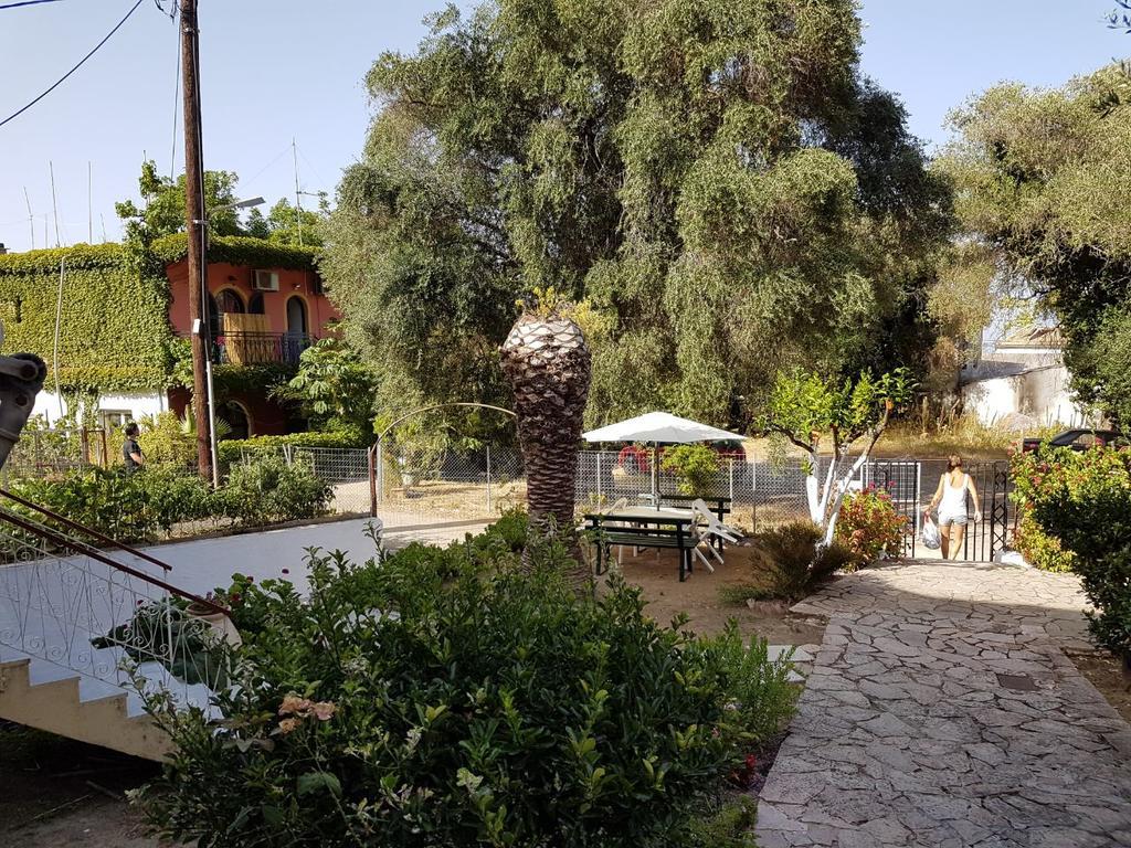 Gardelis Gardens Benitses (Corfu) Exterior foto